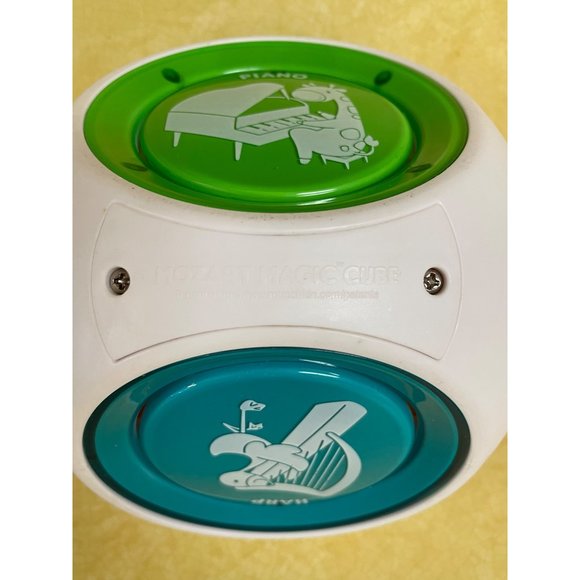 Munchkin Mozart Magic Cube Music Developmental Baby Activity Learning Toy - Picture 5 of 5
